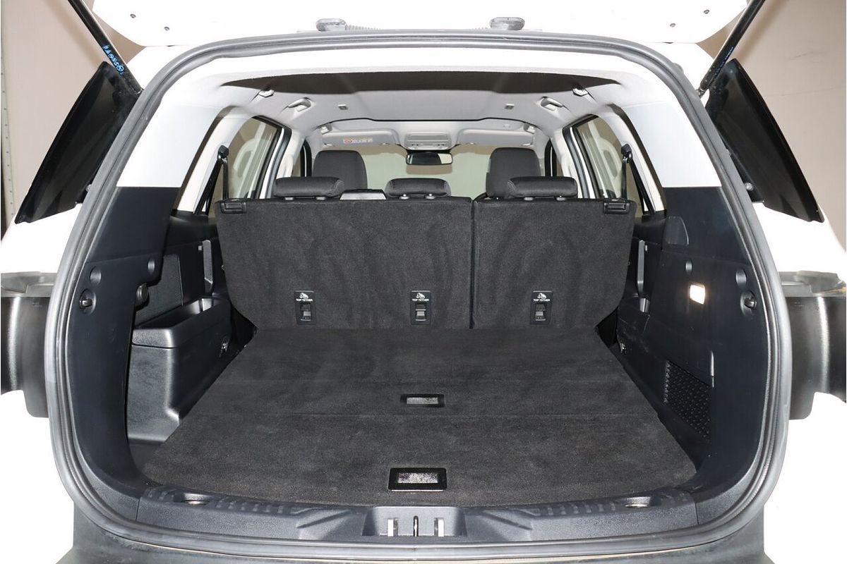2022 Ford Everest Ambiente