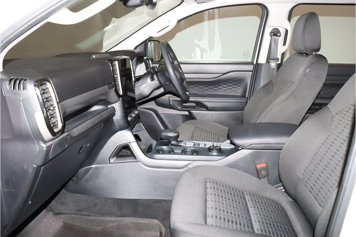 2022 Ford Everest Ambiente