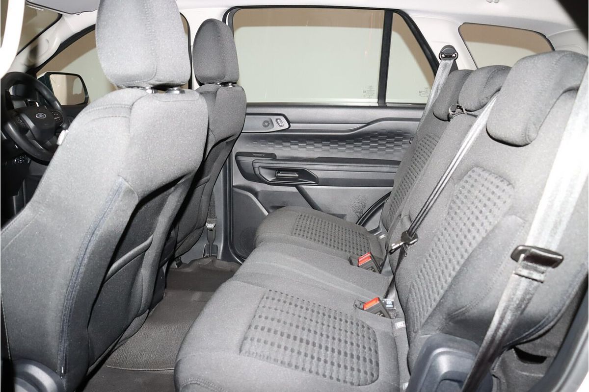 2022 Ford Everest Ambiente