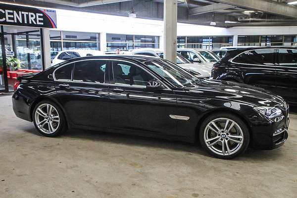 2013 BMW 7 Series 740i F01 LCI