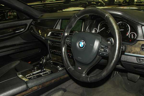 2013 BMW 7 Series 740i F01 LCI