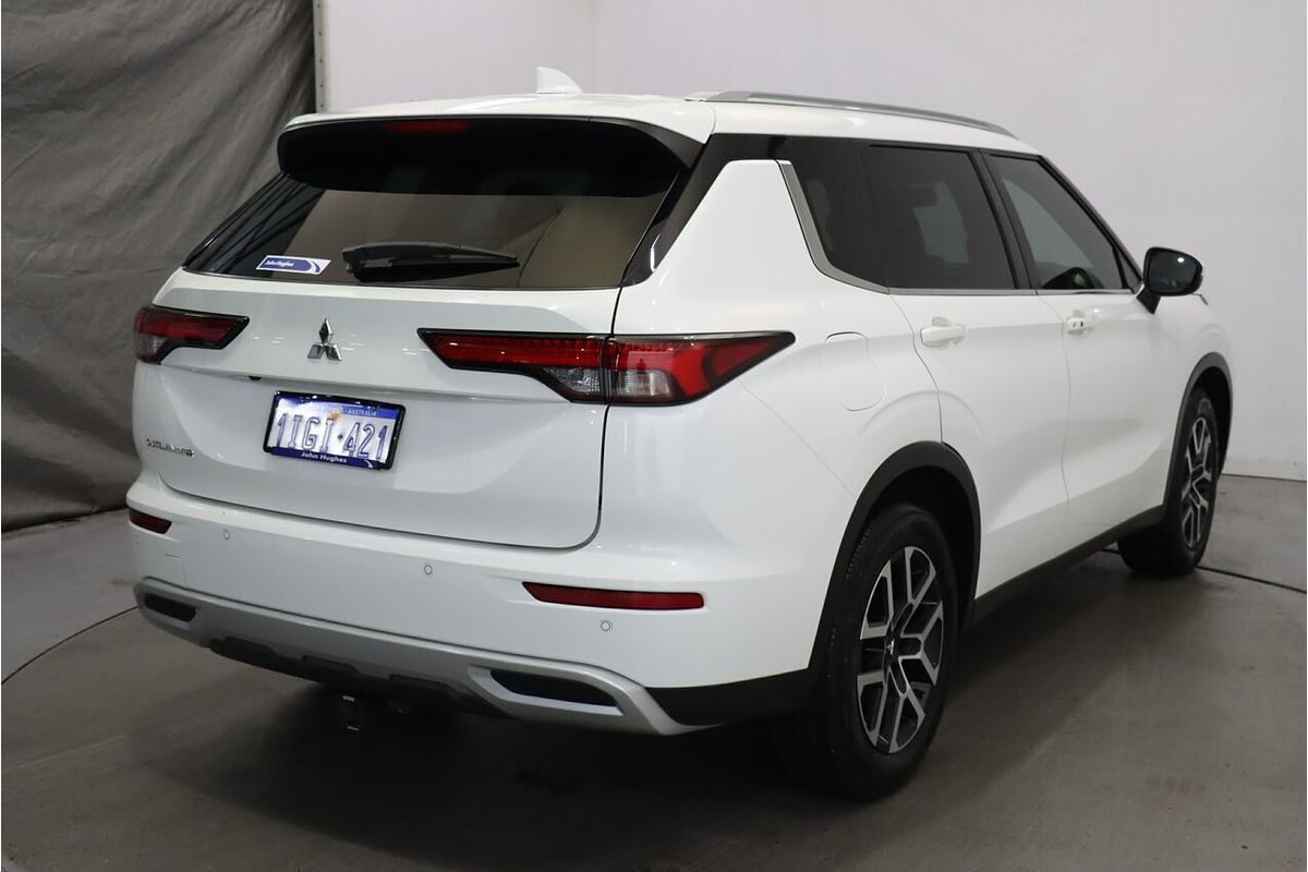 2022 Mitsubishi Outlander LS ZM