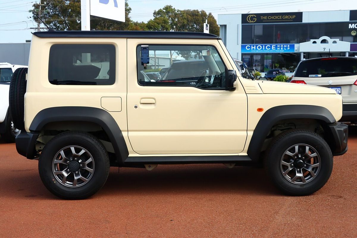 2022 Suzuki Jimny GLX GJ