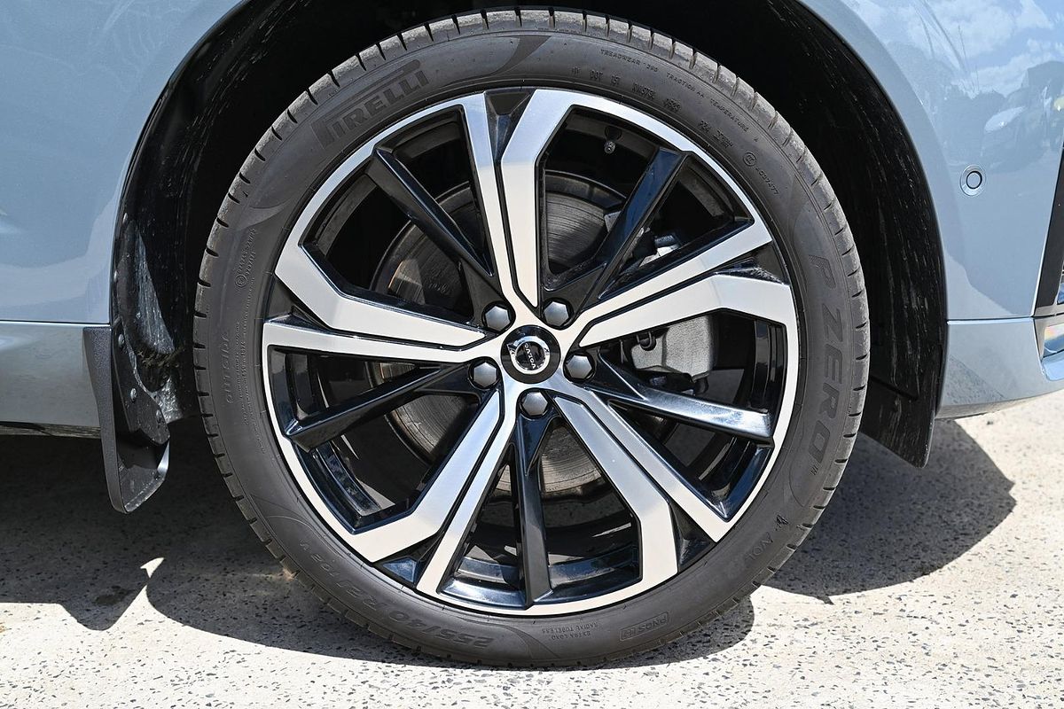 2023 Volvo XC60 Ultimate B6 Dark