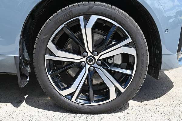 2023 Volvo XC60 Ultimate B6 Dark