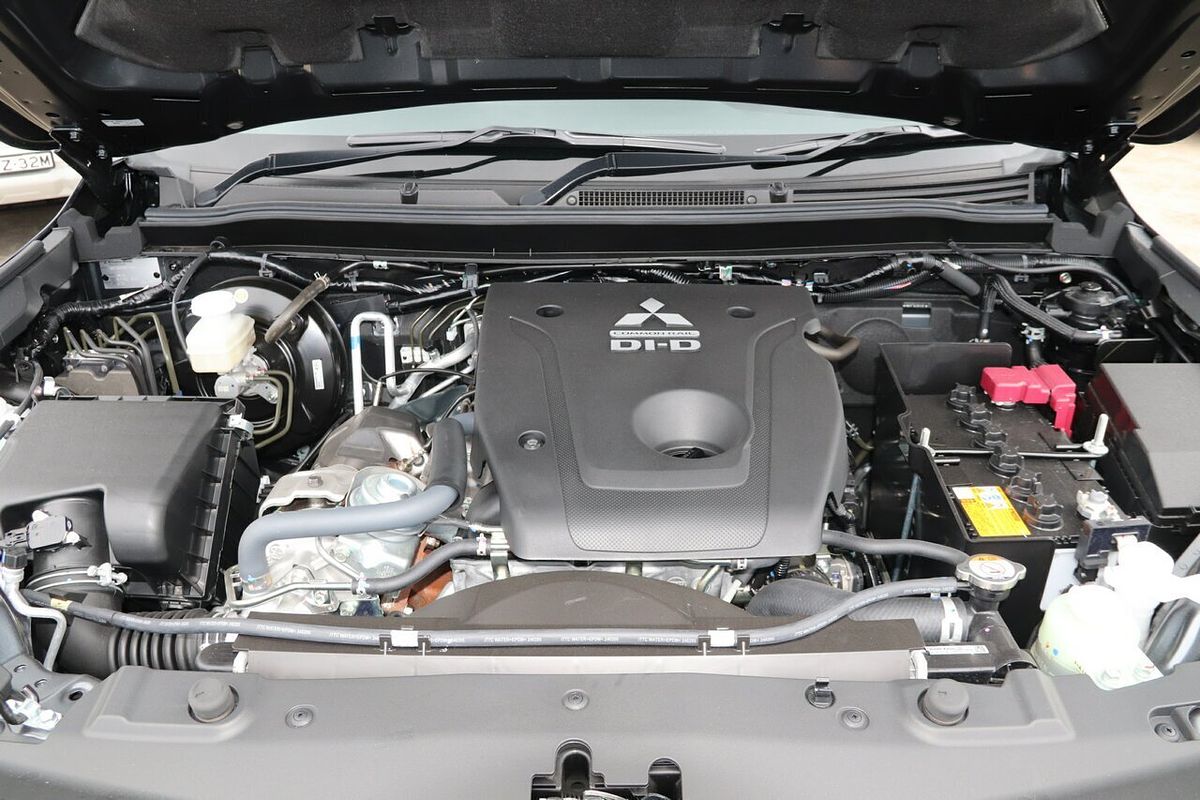2024 Mitsubishi Pajero Sport Exceed QG