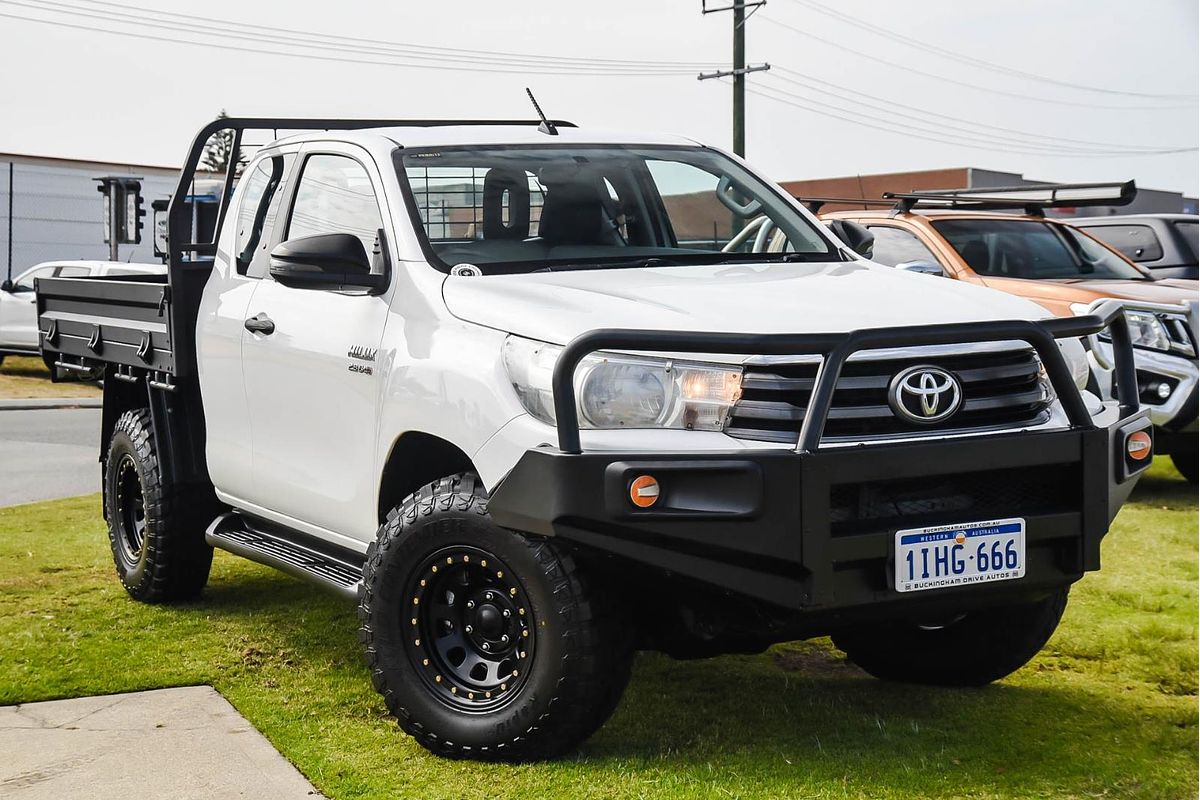 2018 Toyota Hilux SR GUN126R 4X4