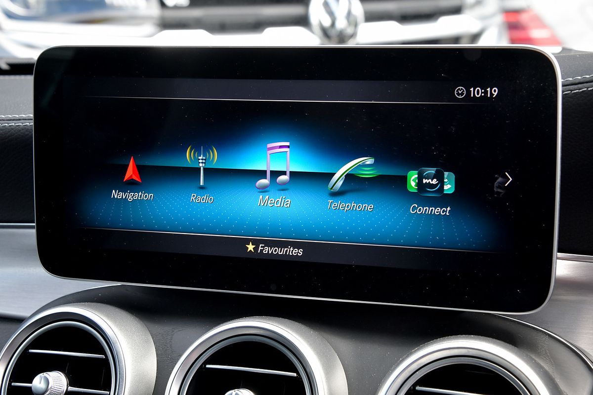 2019 Mercedes-Benz C-Class C300 C205