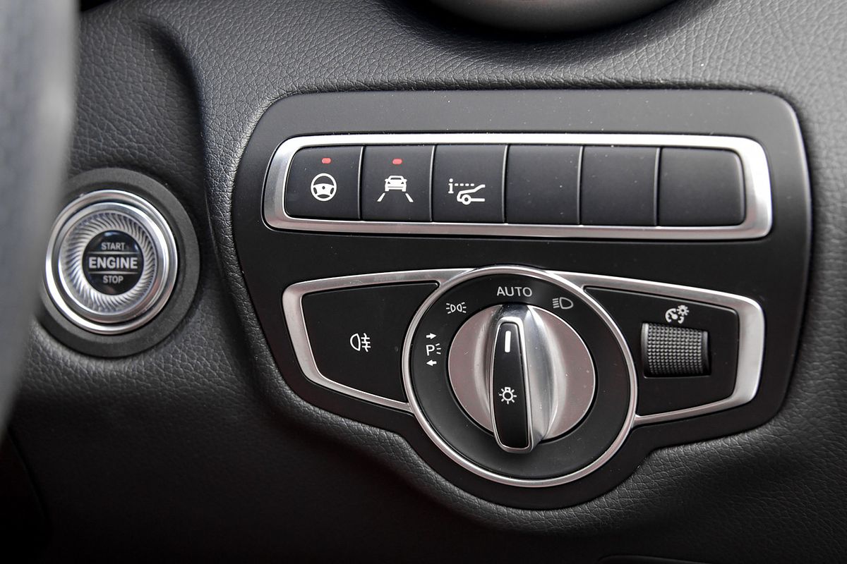 2019 Mercedes-Benz C-Class C300 C205