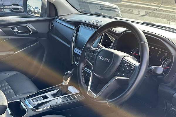 2023 Isuzu MU-X LS-T