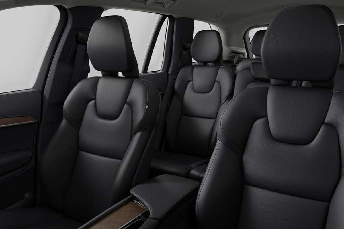 2023 Volvo XC90 Ultimate B6 Bright