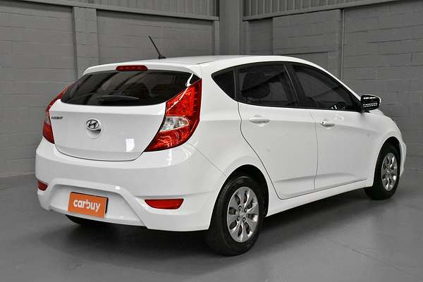 2016 Hyundai Accent Active RB3