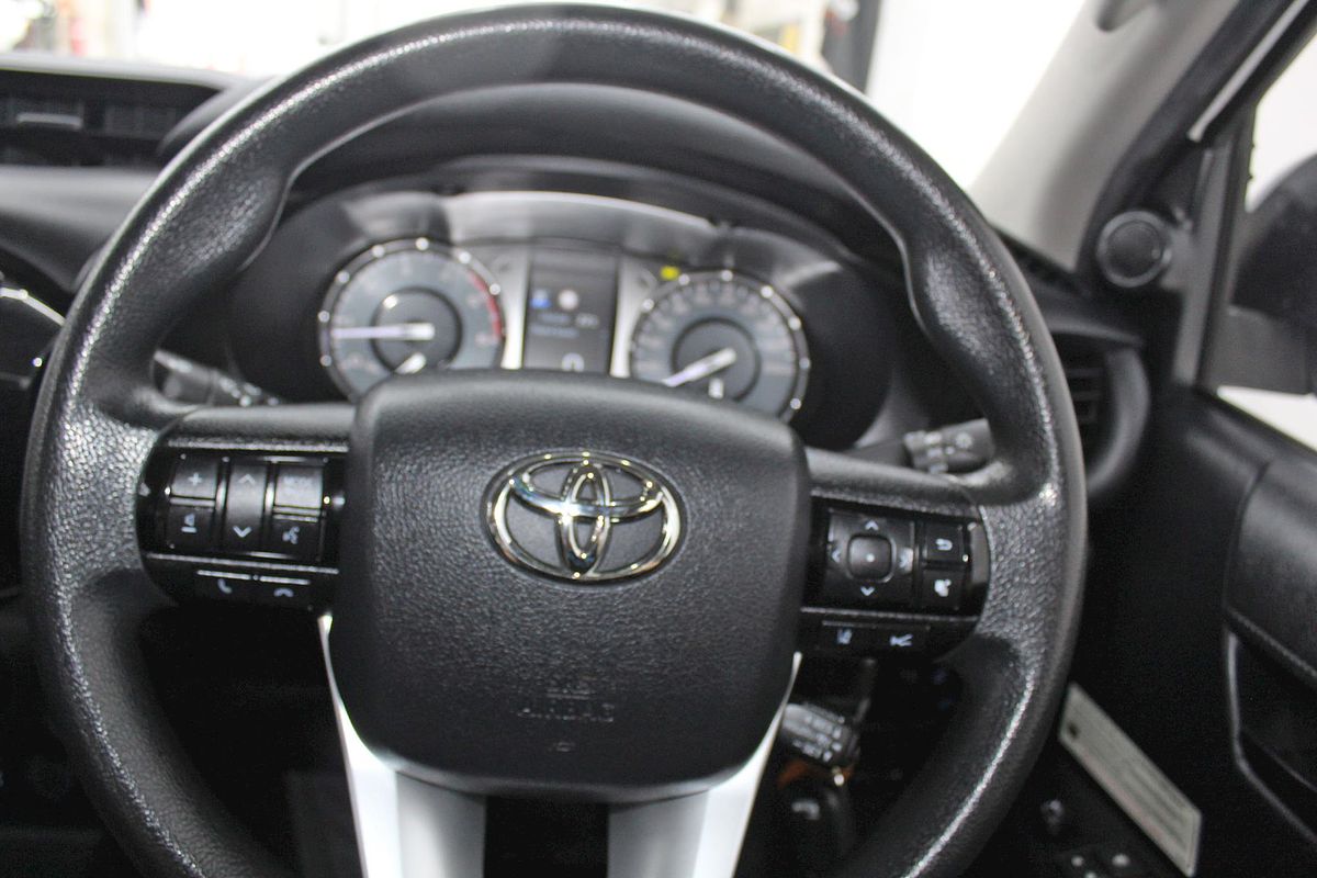 2020 Toyota Hilux SR GUN126R 4X4