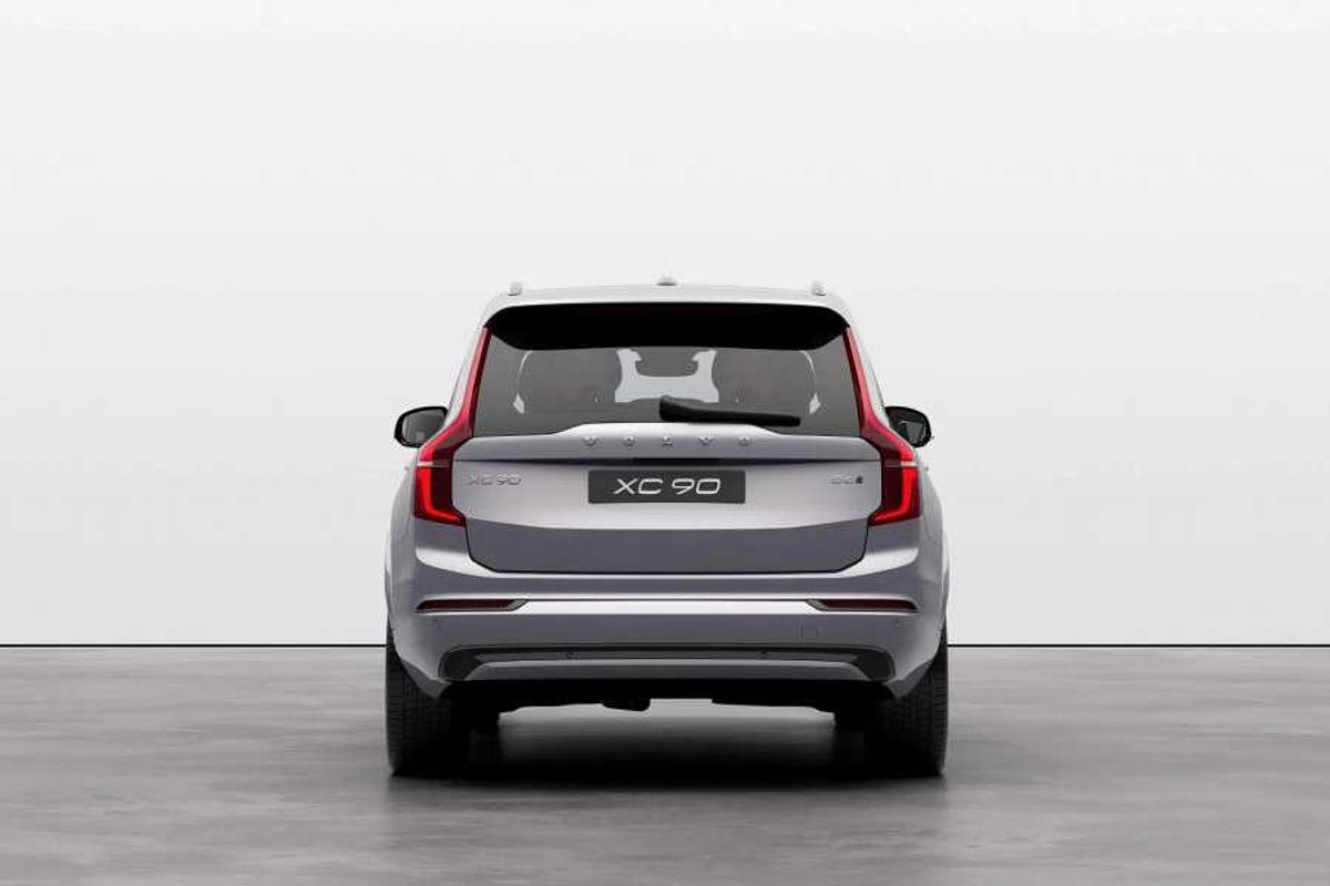 2023 Volvo XC90 Ultimate B6 Dark
