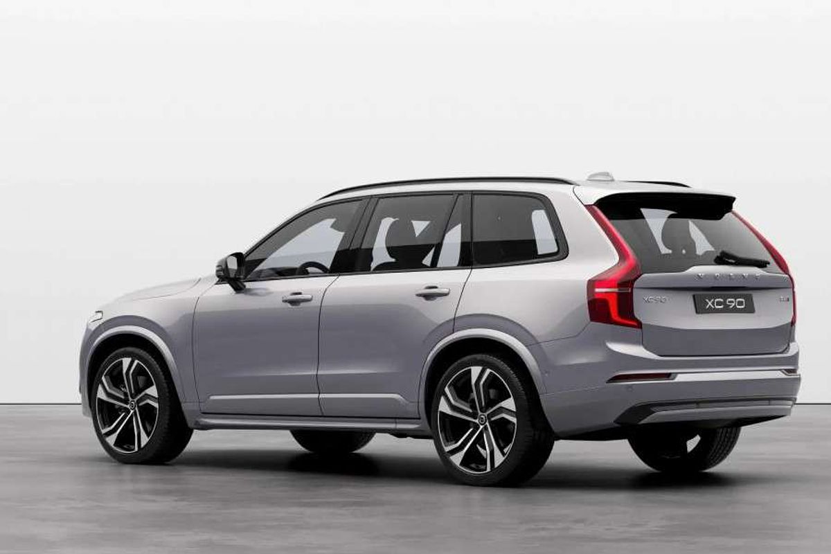 2023 Volvo XC90 Ultimate B6 Dark