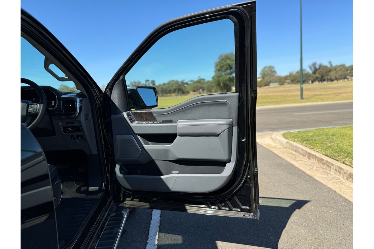 2023 Ford F-150 Lariat 4X4 LWB