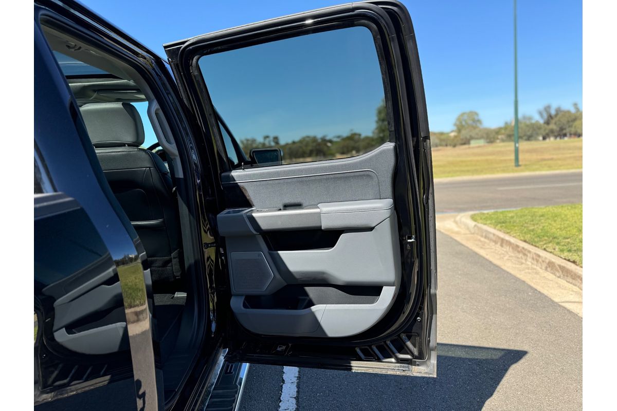 2023 Ford F-150 Lariat 4X4 LWB