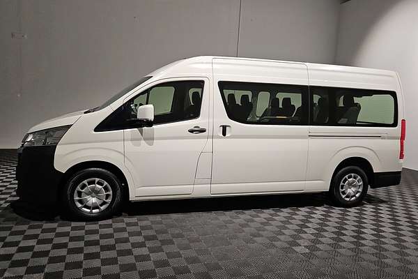 2021 Toyota Hiace Commuter GDH322R