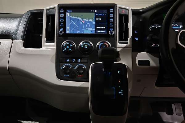 2021 Toyota Hiace Commuter GDH322R