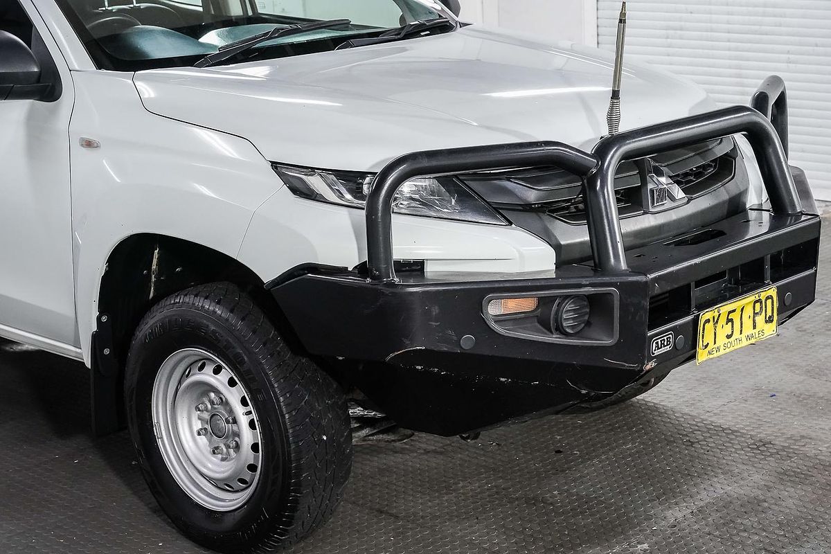 2020 Mitsubishi Triton GLX MR 4X4
