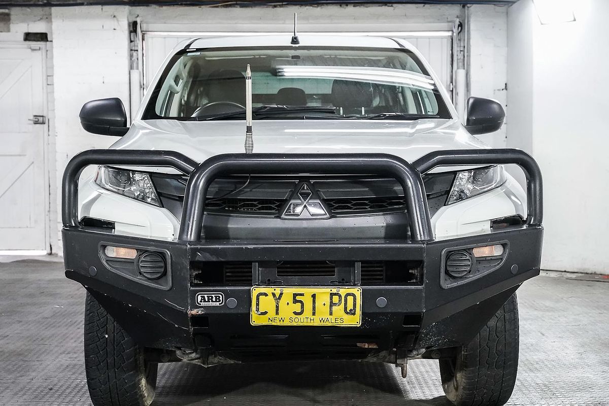 2020 Mitsubishi Triton GLX MR 4X4