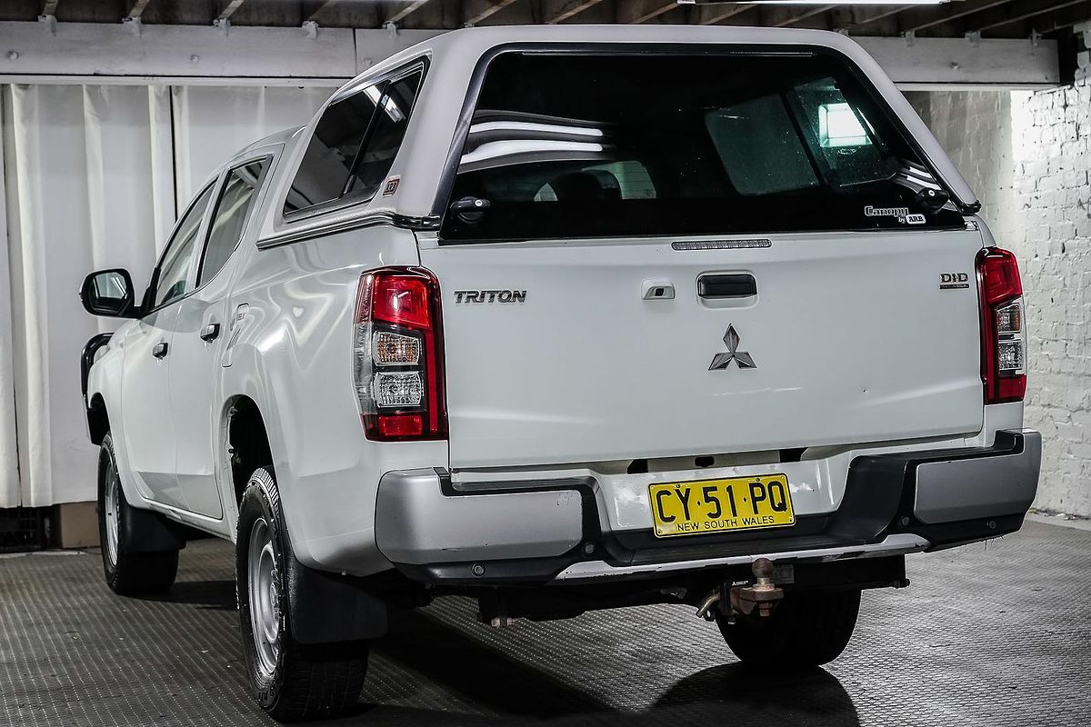 2020 Mitsubishi Triton GLX MR 4X4