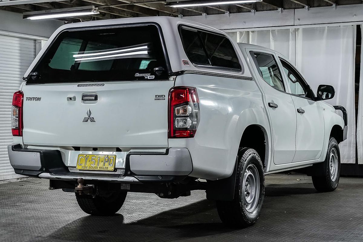 2020 Mitsubishi Triton GLX MR 4X4