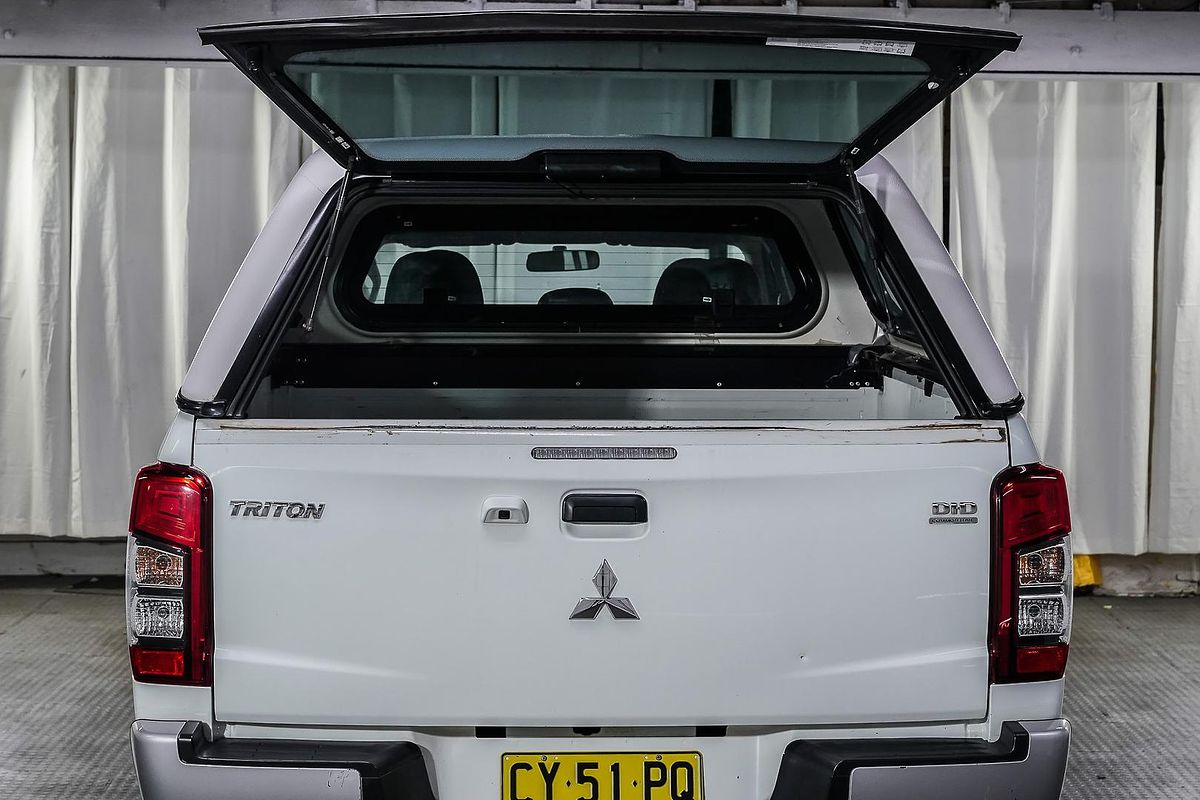 2020 Mitsubishi Triton GLX MR 4X4