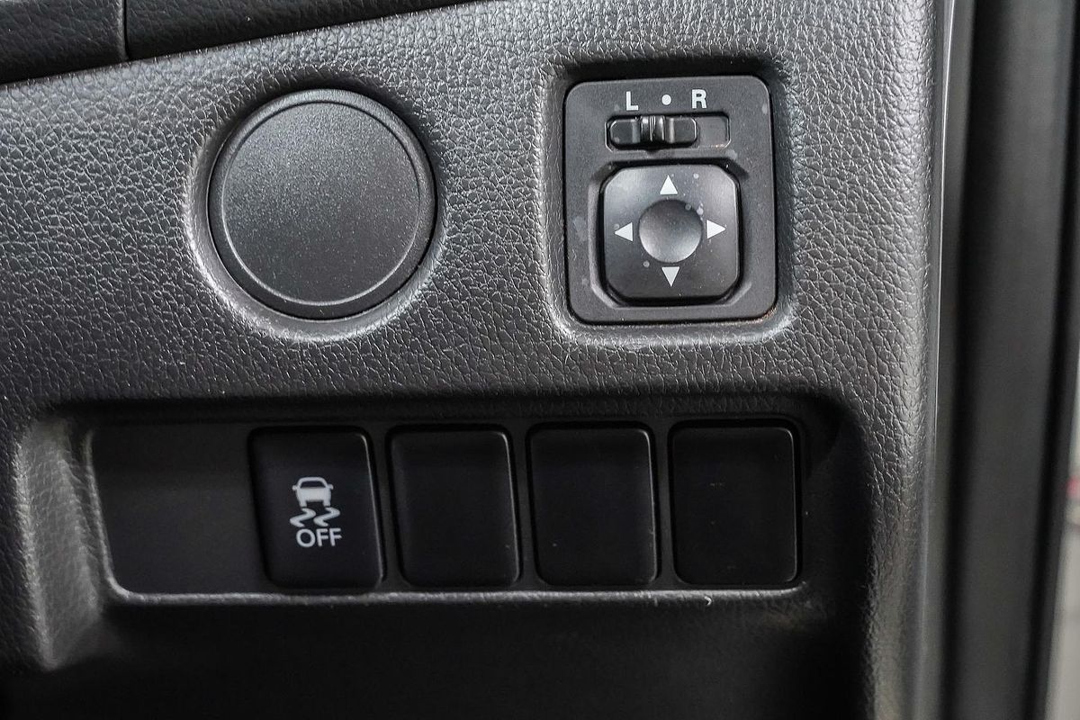 2020 Mitsubishi Triton GLX MR 4X4
