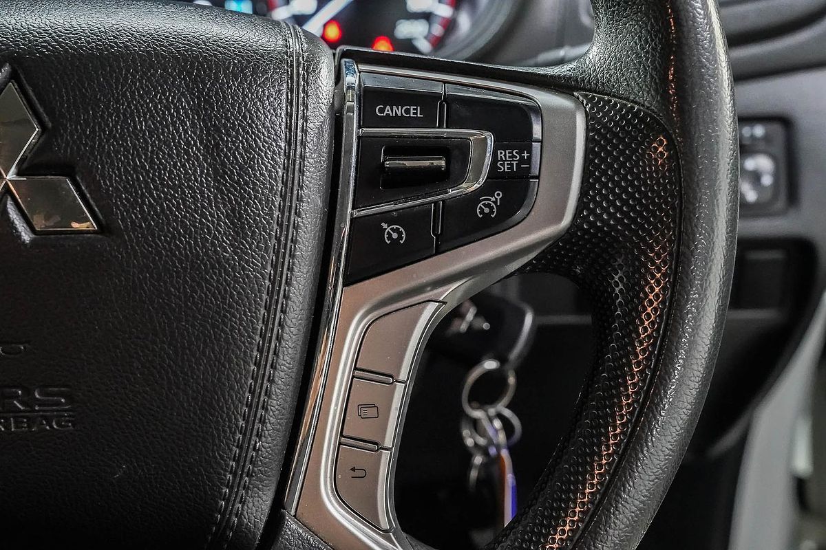 2020 Mitsubishi Triton GLX MR 4X4