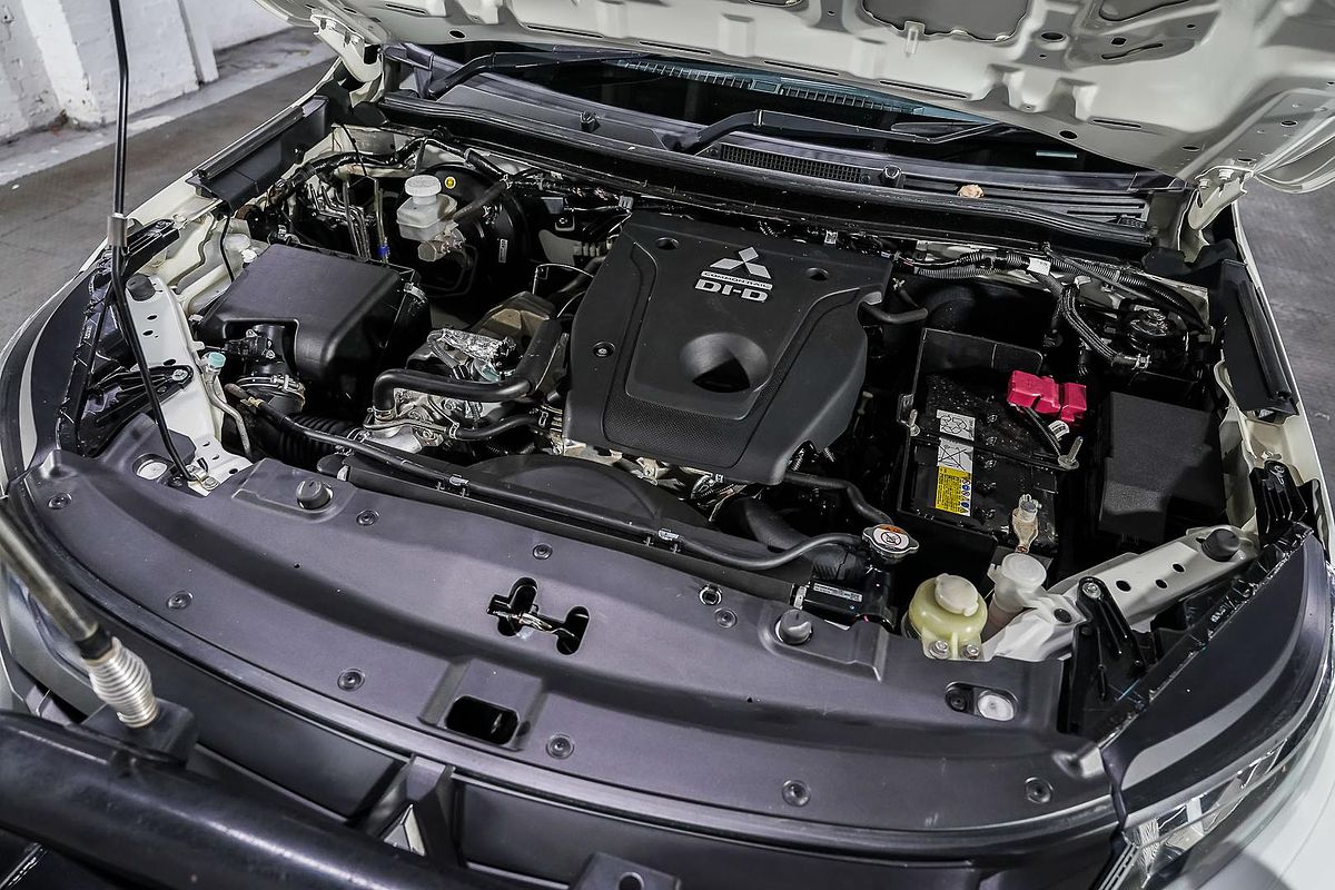 2020 Mitsubishi Triton GLX MR 4X4
