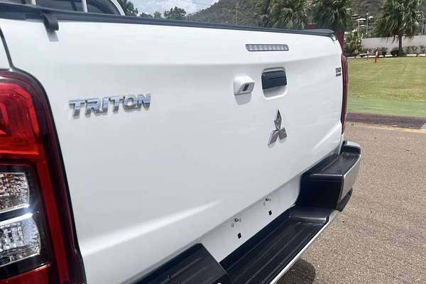 2019 Mitsubishi Triton GLX ADAS MR 4X4