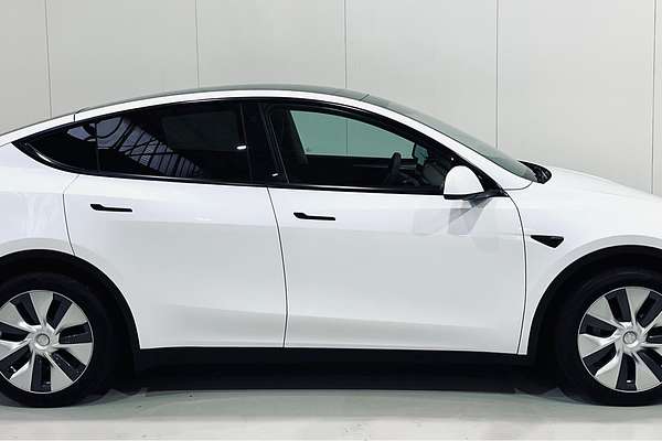 2023 Tesla Model Y Rear-Wheel Drive (No Series)