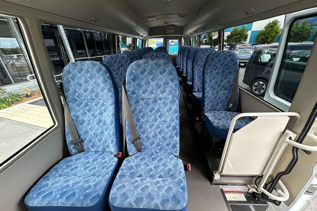2018 Mitsubishi ROSA DELUXE BE600