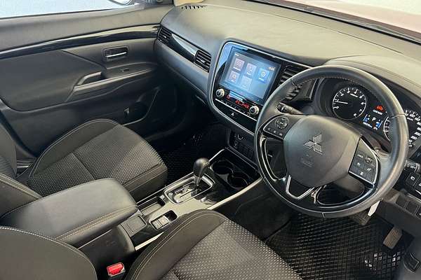 2020 Mitsubishi Outlander ES ZL