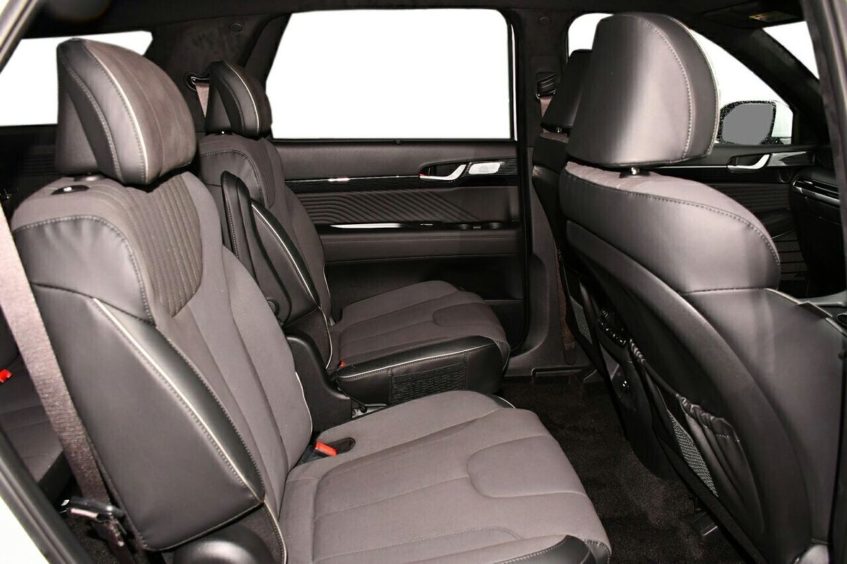 2024 Hyundai Palisade Calligraphy Black Ink LX2.V5