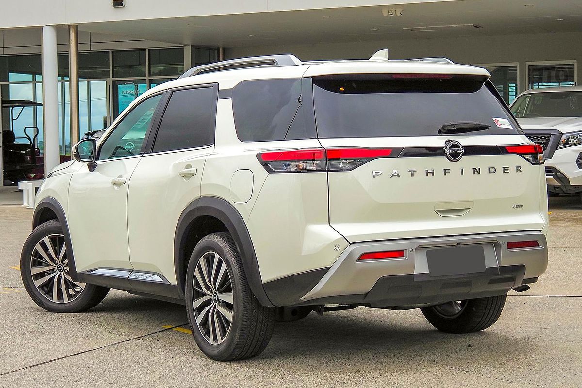 2023 Nissan Pathfinder Ti-L R53