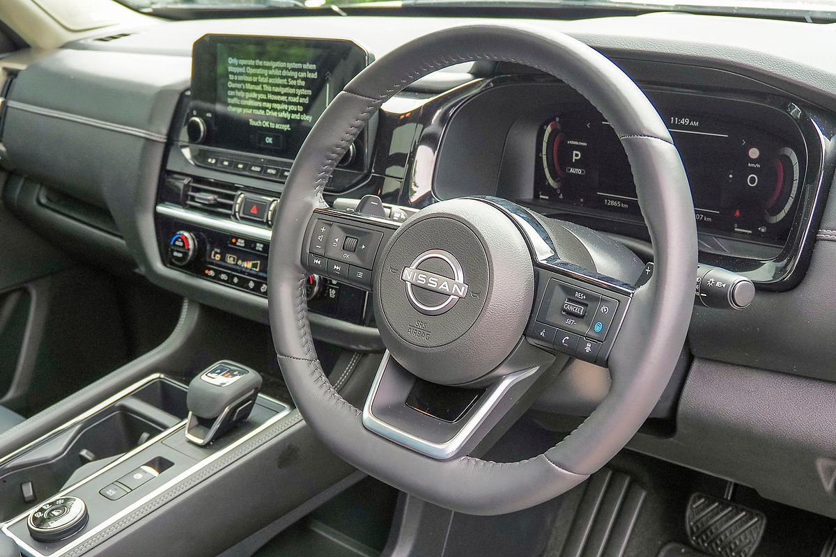 2023 Nissan Pathfinder Ti-L R53
