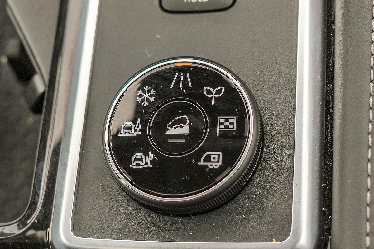 2023 Nissan Pathfinder Ti-L R53