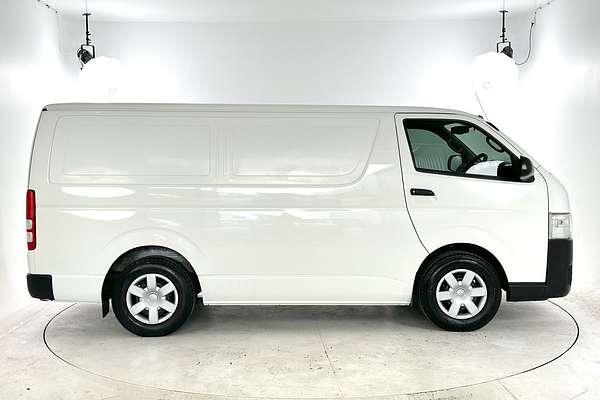 2017 Toyota Hiace TRH201R