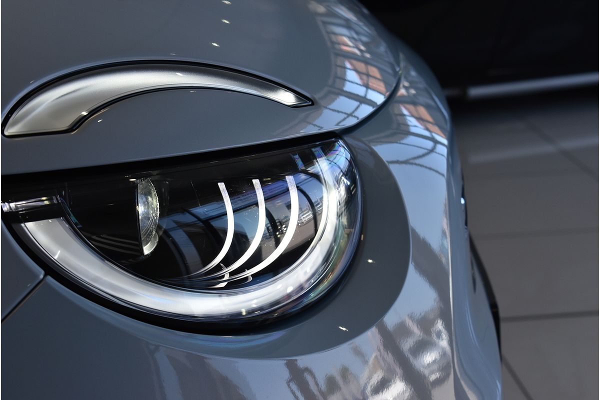 2023 Fiat 500e La Prima