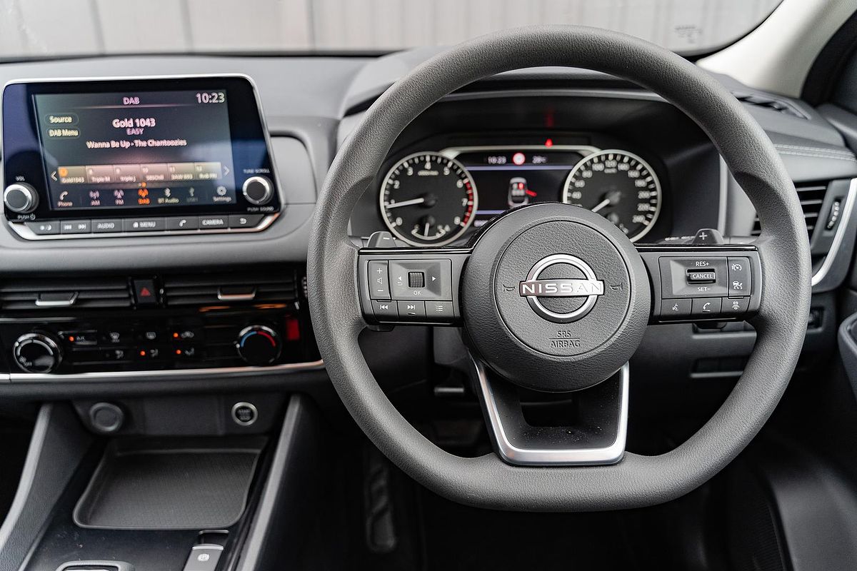 2024 Nissan QASHQAI ST J12