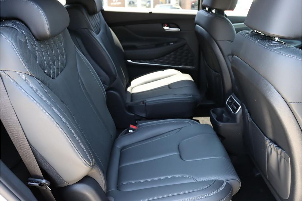2023 Hyundai Santa Fe Hybrid Highlander TM.V4
