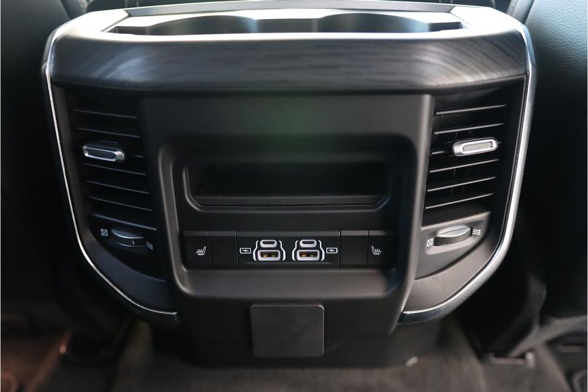 2023 RAM 1500 Laramie Sport RamBox DT 4X4 SWB