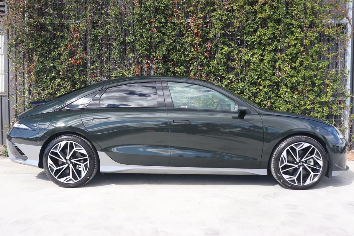 2023 Hyundai IONIQ 6 EPIQ CE.V1