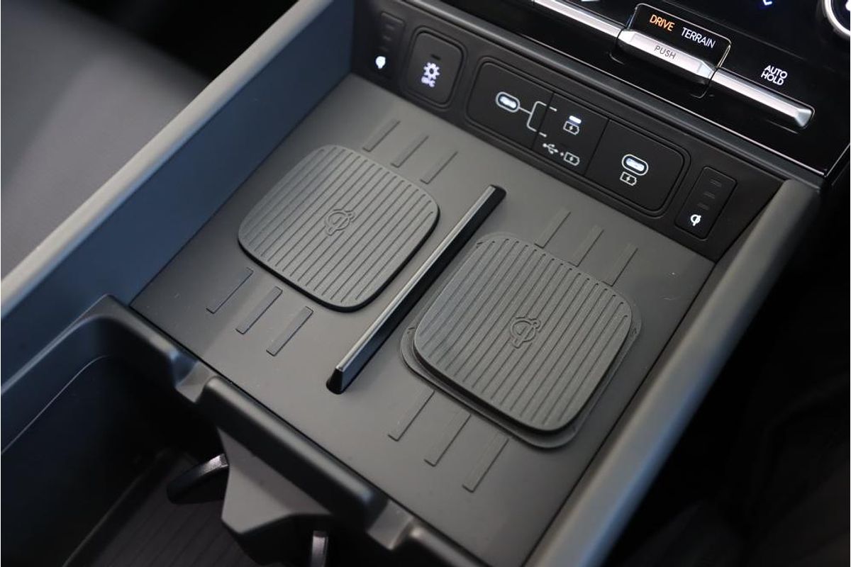 2024 Hyundai Santa Fe Hybrid Calligraphy MX5.V1