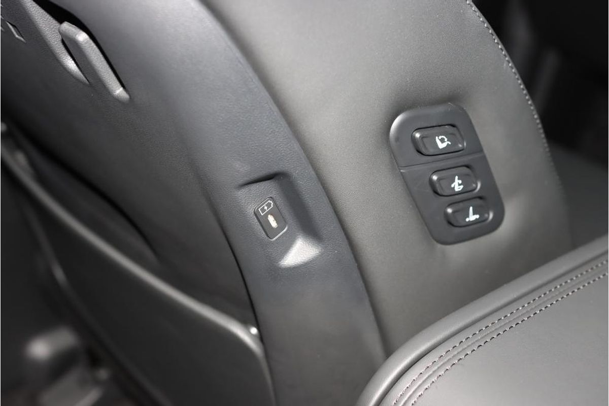 2024 Hyundai Santa Fe Hybrid Calligraphy MX5.V1