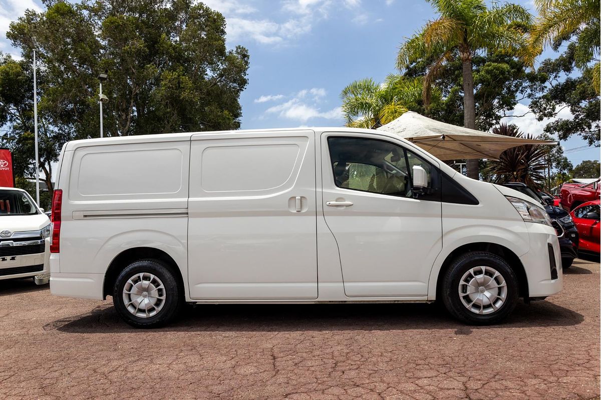 2020 Toyota Hiace GDH300R