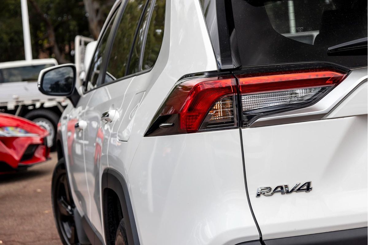 2020 Toyota RAV4 Cruiser AXAH52R