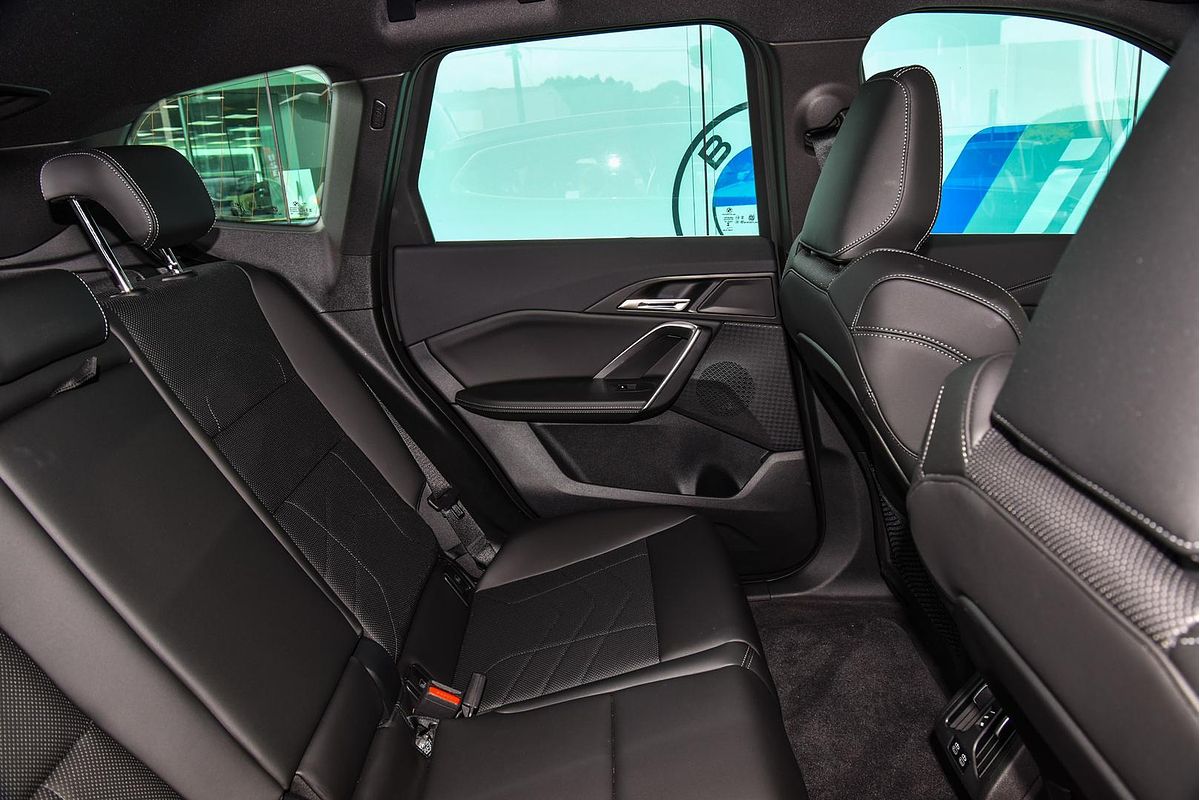 2024 BMW iX1 xDrive30 xLine U11